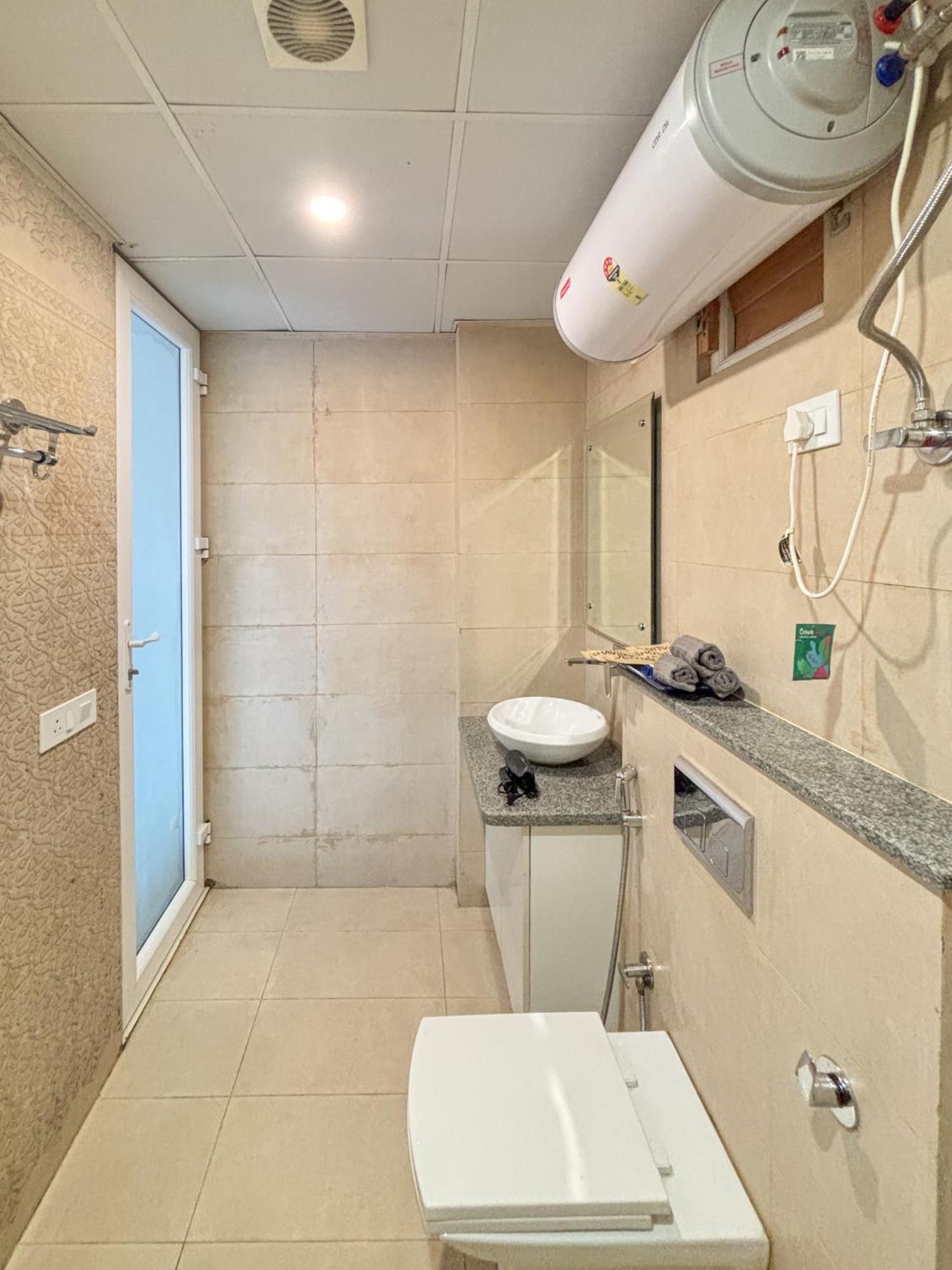 Housr 78 Madhapur Hitech City Near Yashoda Hospital 海得拉巴 外观 照片
